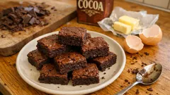One-Bowl Fudgy Brownies: Deep Chocolate Flavor and Clean, Sliceable Squares